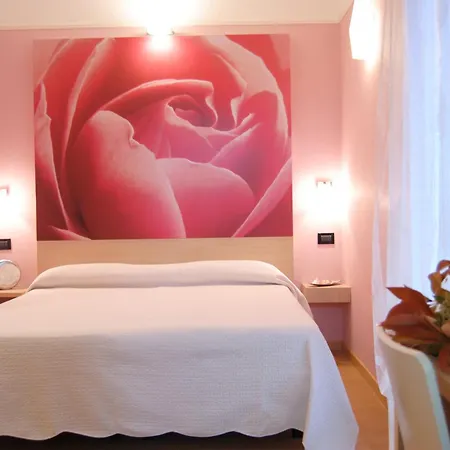 Marina Wellness Hotel 3*