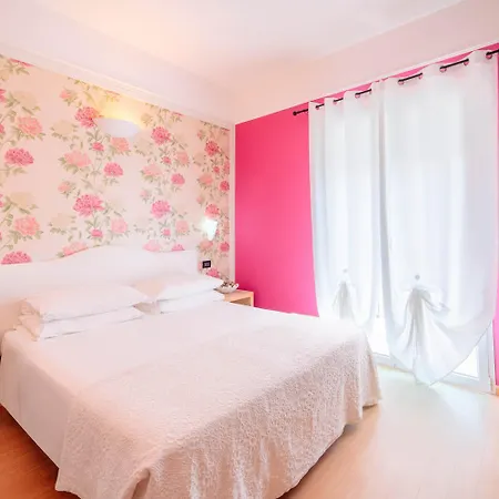 Marina Wellness Szálloda 3*