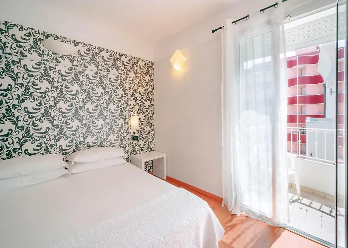 Marina Wellness Hotel 3*